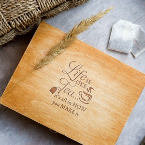 Personalisierte Geschenkidee Teebox, Einweihungsgeschenk, Holzteebox Geschenk aus Holz Paare Geschenk Jubiläumsgeschenke Paargeschenk für Opa