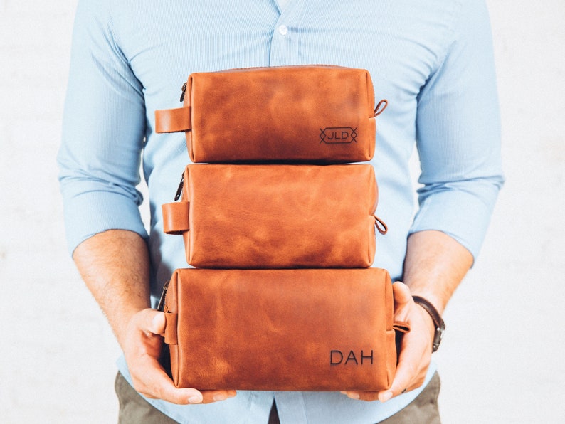 Personalized Dopp Kit | Custom Name Leather Toiletry Bag | Corporate ...