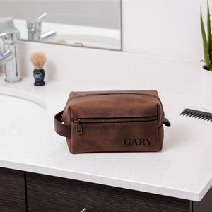 Custom dopp kit Leather toiletry bag men, Travel accessories for men, Dopp kits for him, Mens toiletry bag personalized, Boyfriend gift image 6