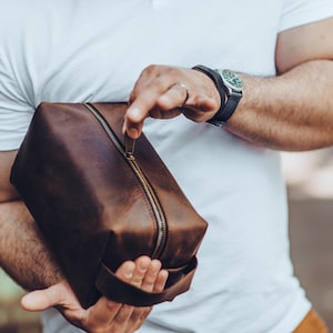 Neceser personalizado de piel plena flor para hombre, bolsa de aseo grabada