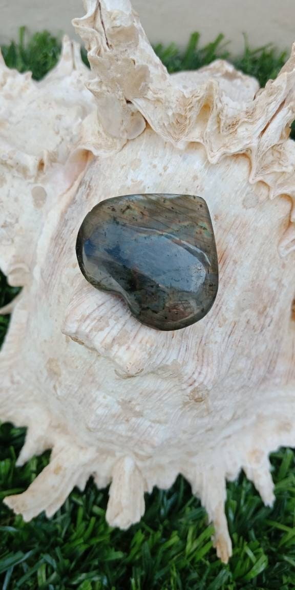 Labradorite Polie Coeur Env 3cm