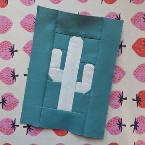 Modello di cucito per blocchi di carta da parati Saguaro Cactus Foundation per trapunte FPP moderne, decorazioni per la casa, abbigliamento, borse, artigianato fai da te / Lupine Goods Co