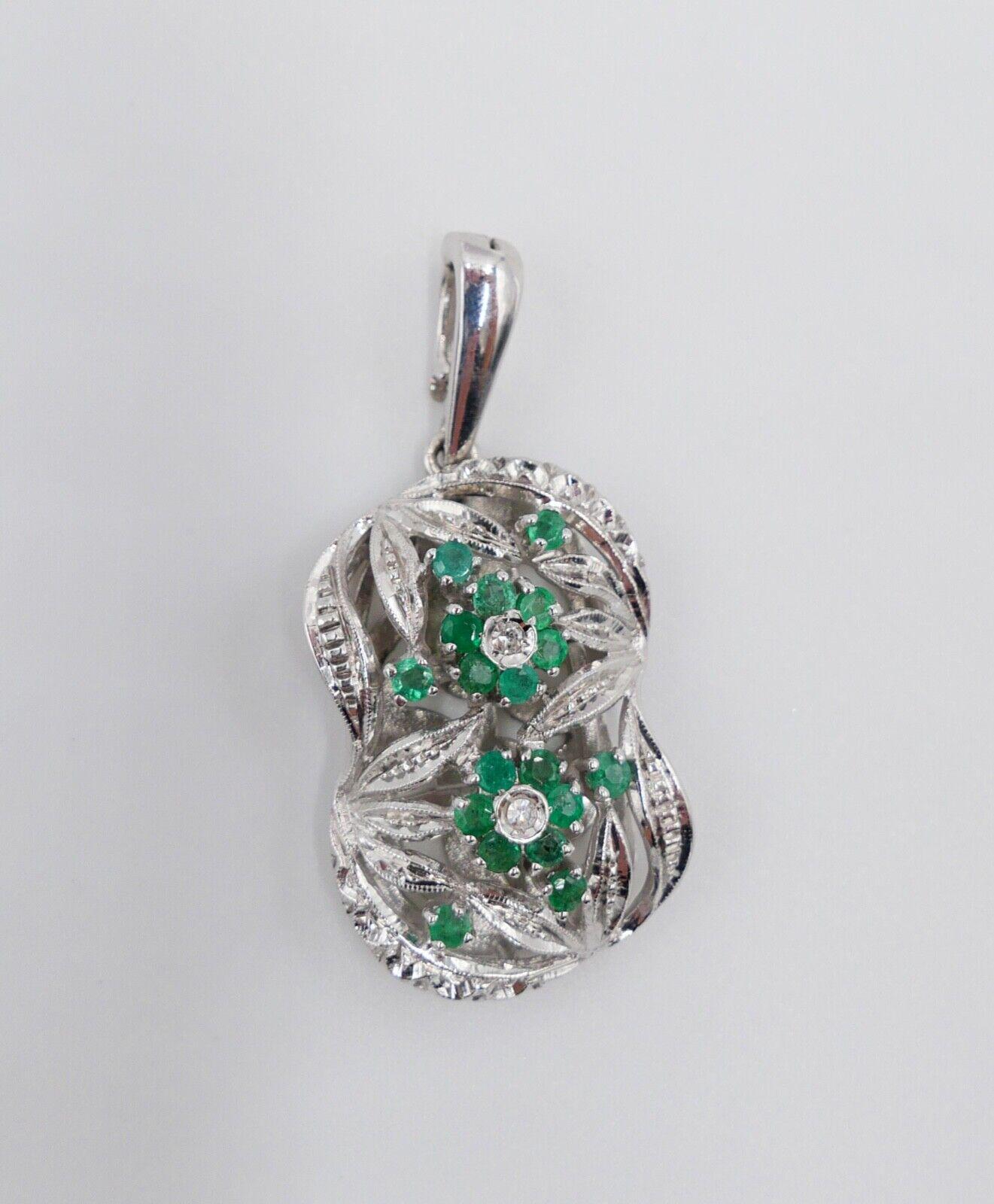 XXL pendant 750 18K white gold diamonds & emerald 31 x 20 mm clasp pearl necklace