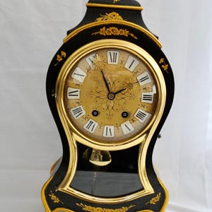 Large pendulum clock 43 cm table clock mantel clock La Châtelaine black gold style Louis XVI