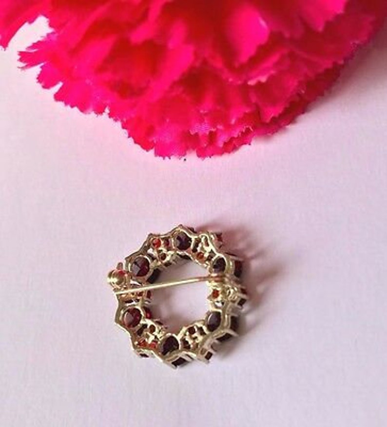 Extravagant Gold Garnet Brooch Needle 333 8 Carat TOP Approx 4 Ct