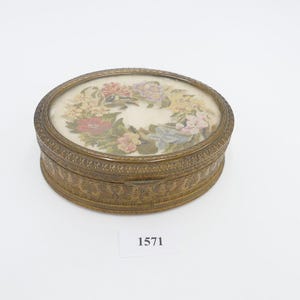 Antiguo cofre / estuche / caja de latón con bordado de tapiz para joyería, etc.