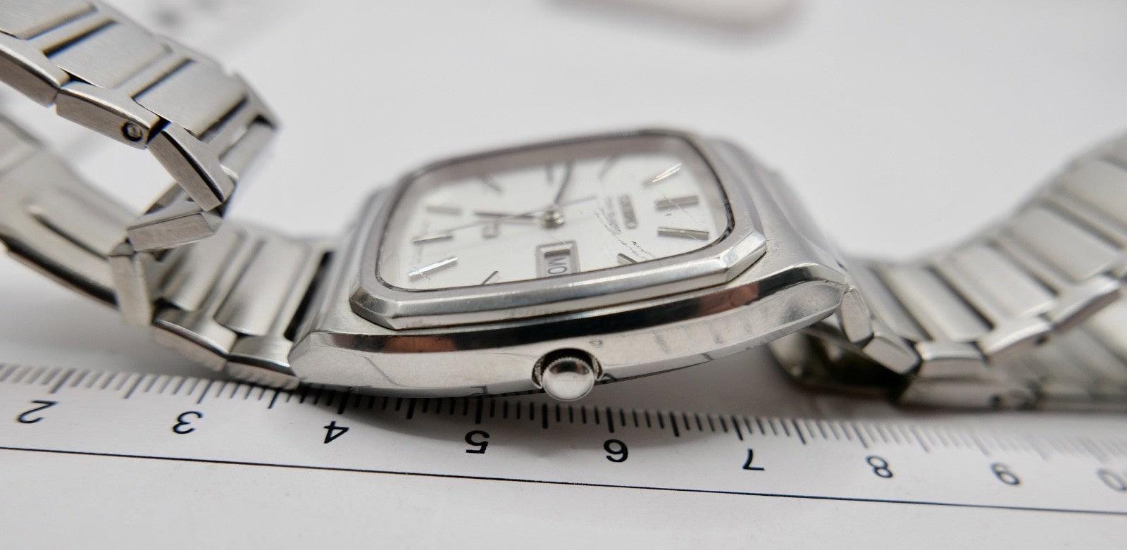 Seiko Twin Quartz Men's Watch 9923-5000 Silver Dial Original Strap