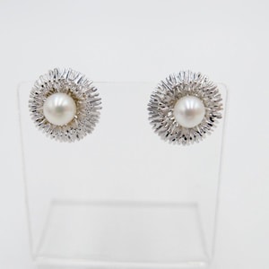 1970s white gold cultured pearl ladies earrings ear studs 585 / 14K pearl Ø 13 mm