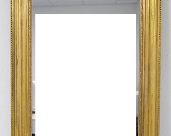 Espejo antiguo de gran tamaño, de principios a mediados del siglo XIX, de estilo Luis XV.