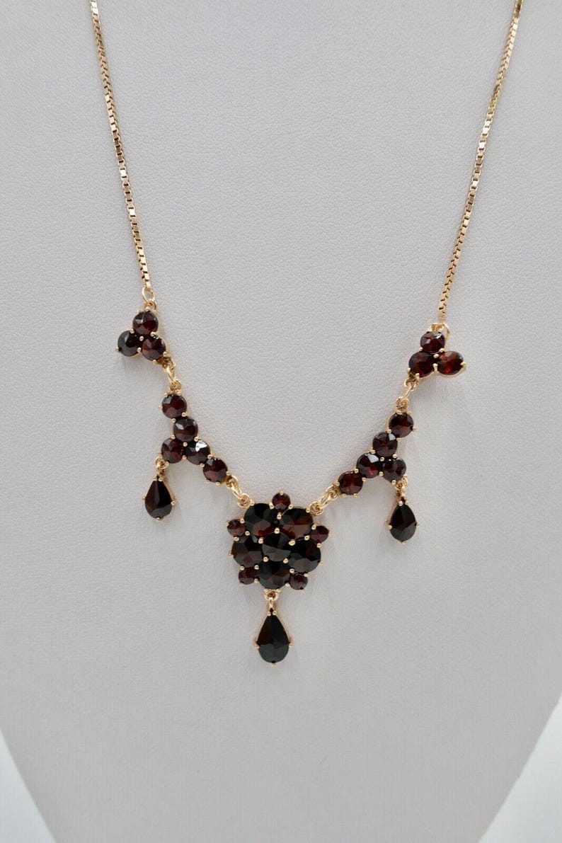 Alte Collier Kette 55cm Rotgold 333 8K Gold mit Granat FBM Venezianerkette