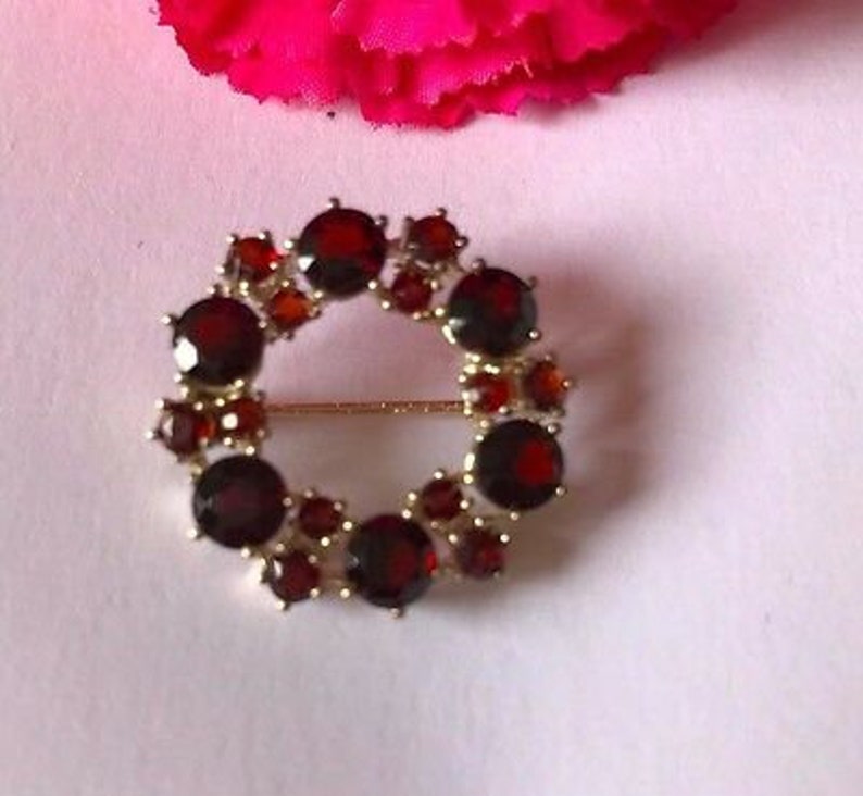 Extravagant Gold Garnet Brooch Needle 333 8 Carat TOP Approx 4 Ct
