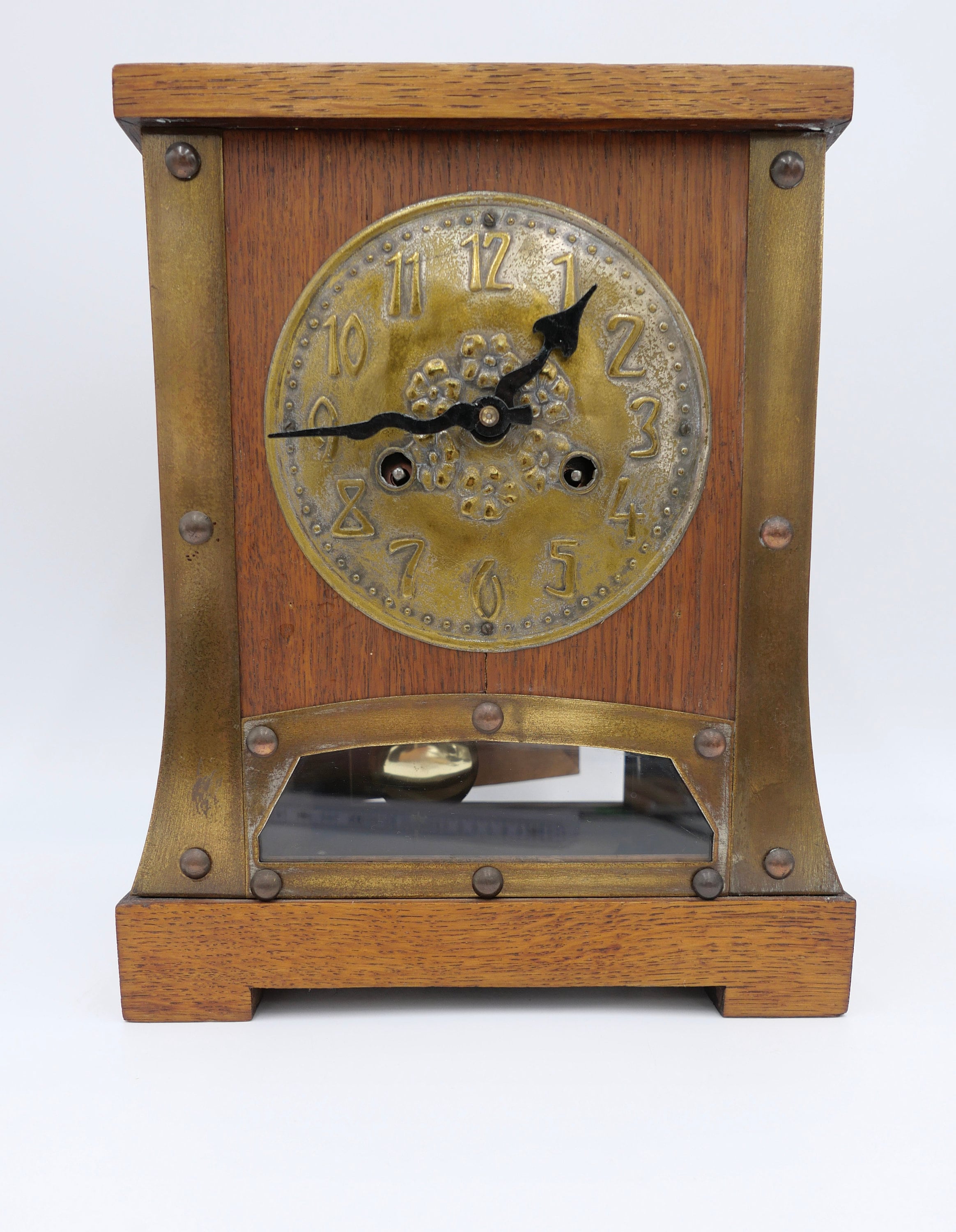 QMMD Horloges spécialisées Horloges de cheminée Horloge de Bureau  silencieuse en Bois Horloge de Table à Piles Vintage avec Cadran Arabe  Décoration d'intérieur Meilleur Cadeau,C (A) : : Cuisine et Maison