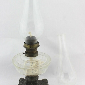 Old Art Nouveau kerosene lamp copper table lamp tin optics 44 cm R. Ditmar Vienna