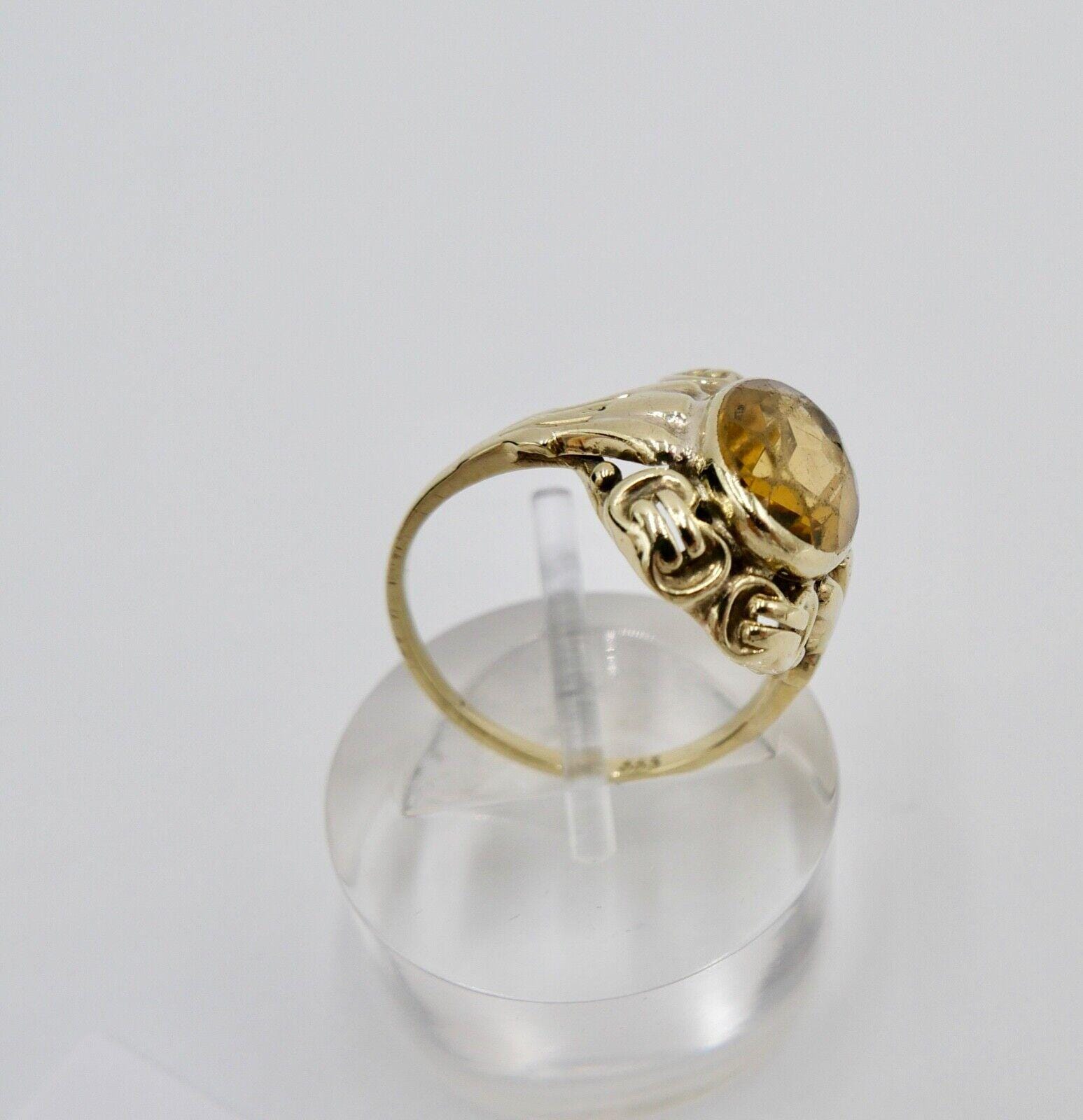 1920s and 1930s ring, yellow gold 333/8K, size 53, synthetic spinel