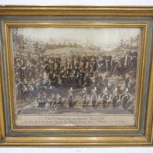 Zdjęcie rezerwistów z 1900 r. ze szwadronem Pułku Ułanów nr 19 zdjęcie na tekturze 62 x 52 cm