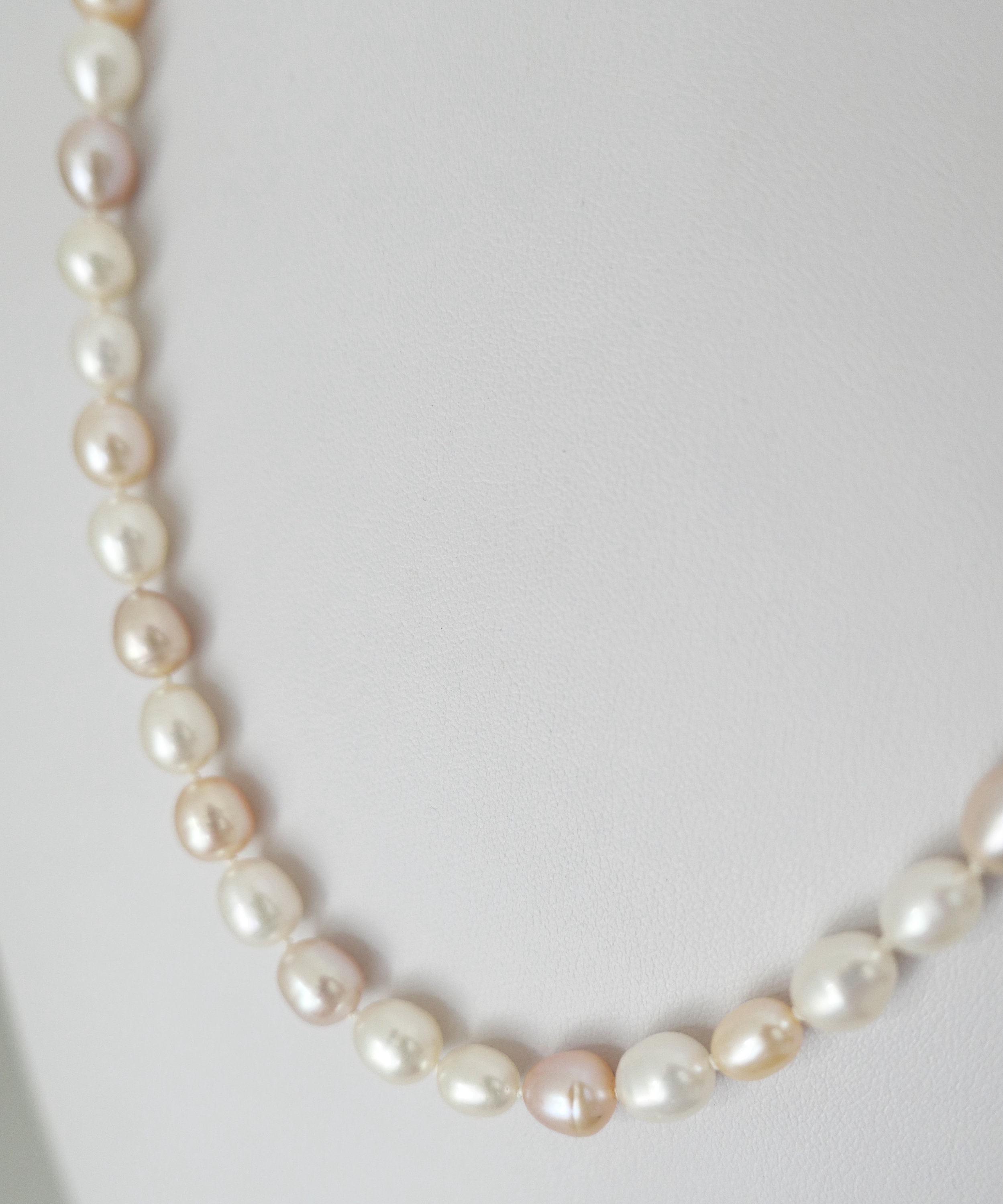 jka pearl necklace