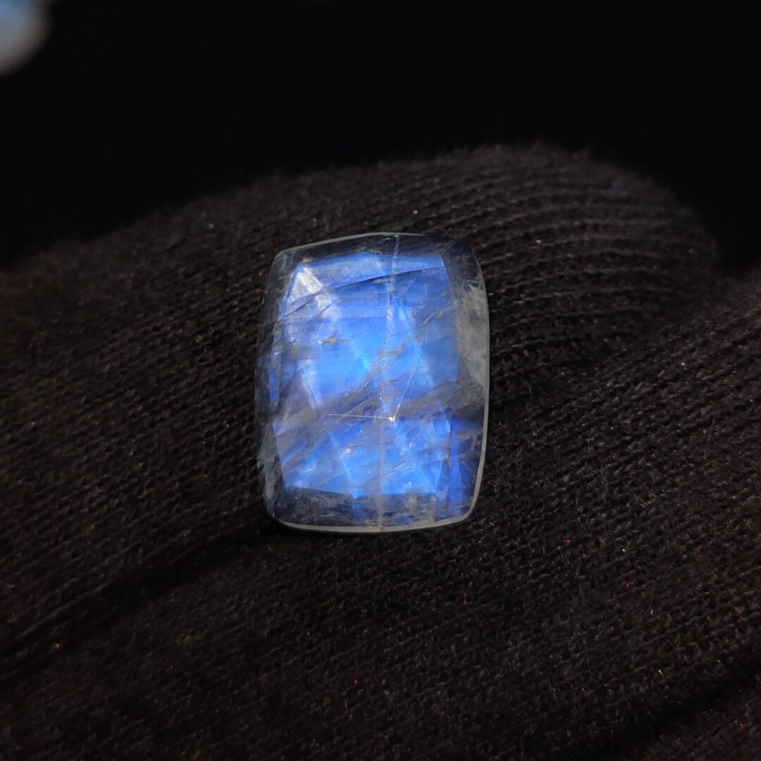 14x11x4mm Rainbow Moonstone Rose Cut Gemstone Blue Moonstone Etsy UK