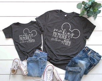 Creando recuerdos con mi mini/mamá con orejas/camisas de mamá y yo/camiseta de vacaciones familiares/muchos colores de impresión/cada camisa se vende por separado