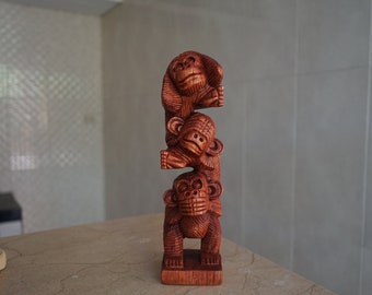 6 Inch Rude Monkey Flipping The Bird Middle Finger Wooden Statue Gag Gift Bar