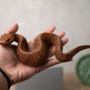 Taille 2 - Serpent à sonnette en bois, sculpture de serpent à sonnette, sculpture sur bois, figurine, décoration d'intérieur, ornement, cadeau d'anniversaire, fait main, cadeau pour père