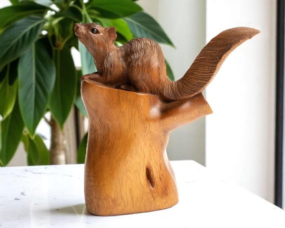 木製 リスの置物 手作り 木彫り リスの木彫り 10インチ / 25 cm、リスの置物、部屋の装飾、誕生日