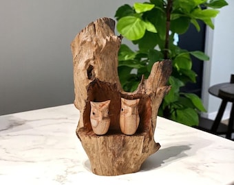 Scultura di coppia di gufi in legno da 27 cm, statua di gufo, statuina di gufo, statua personalizzata, intaglio in legno, arredamento per la casa, decorazione per la stanza