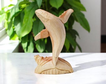 Wooden Whale 8 inch / 20 cm  , Handmade Gift, Wood carving, Wooden Whale, Whale Carving
