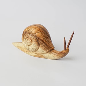 Snail Wooden Carving 2 Inch / 5 cm , Snail Statue, Snail Decoration, Room Decor, House Decor, Birthday Gift, Gift for Kid, Ornament image 2