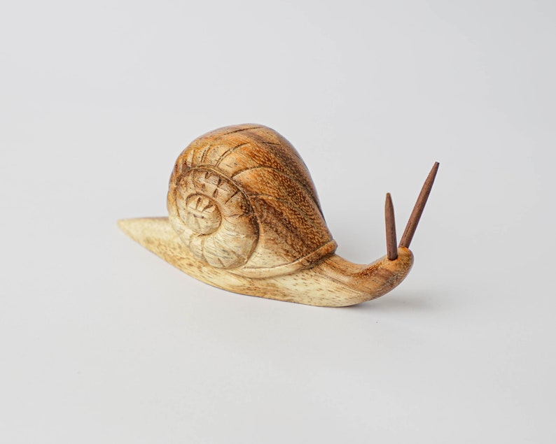 Snail Wooden Carving 2 Inch / 5 cm , Snail Statue, Snail Decoration, Room Decor, House Decor, Birthday Gift, Gift for Kid, Ornament image 2