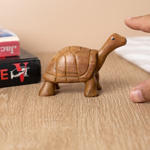 Long Neck Turtle, Turtle Figurine, Turtle Animal, Turtle Decor, Animal Decor, Animal Wood Carving, Turtle Figurine