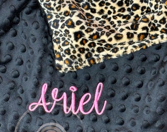 Manta de bebé personalizada de Minky / Nombre bordado, colores personalizados