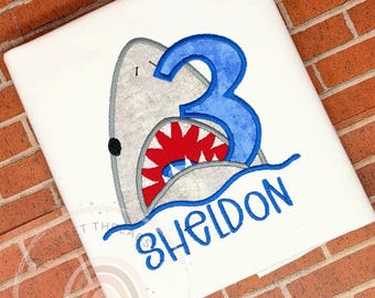 Camiseta de cumpleaños de tiburón para niños con nombre / Para cualquier edad