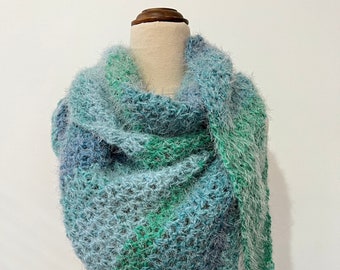 Triangle Shawl- Green | Handmade | Crochet