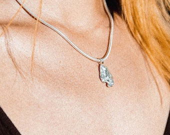 Non Metal Necklace - Etsy Canada