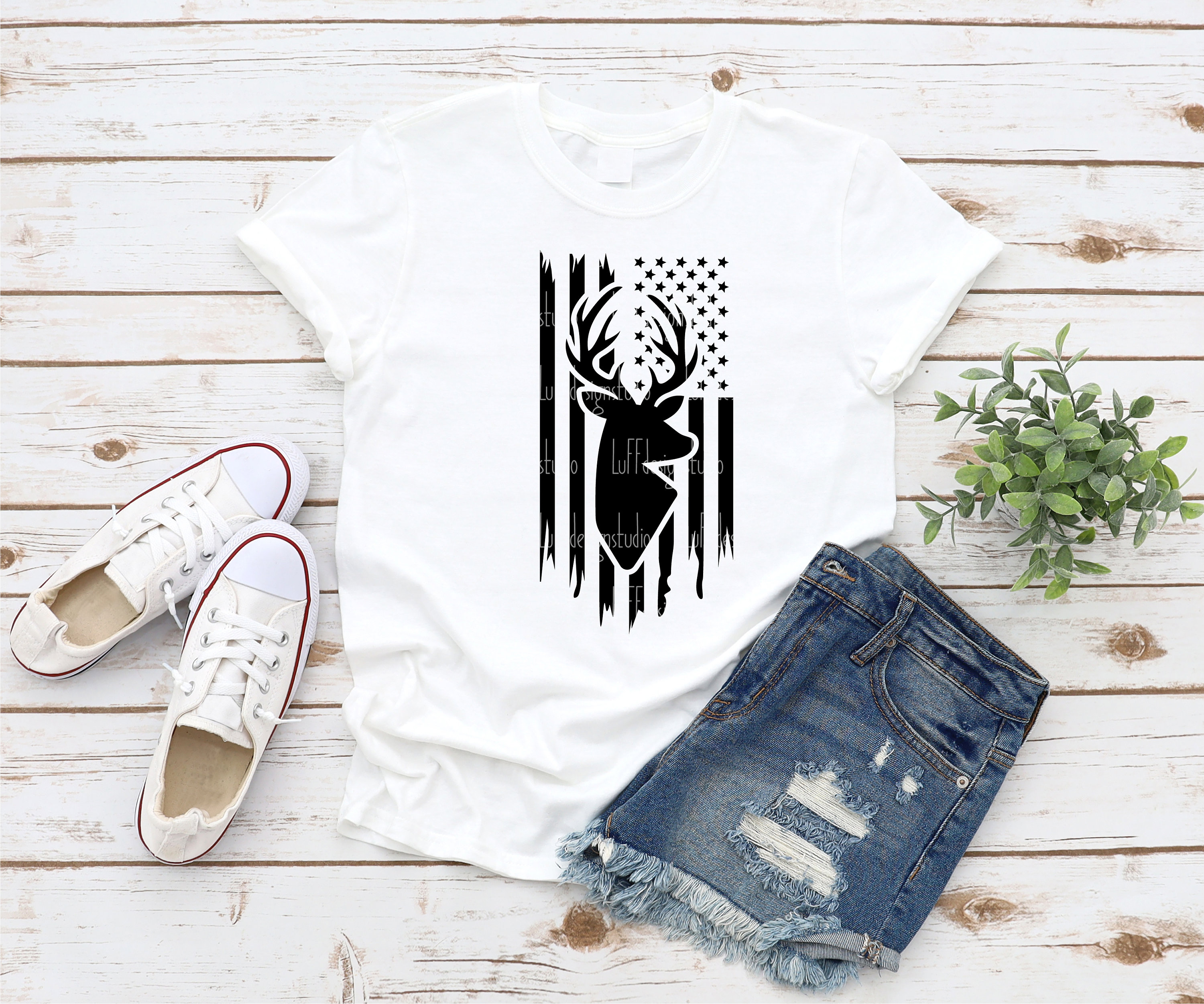 Download Deer SVG Distressed American Flag SVG 4th of July SVG | Etsy