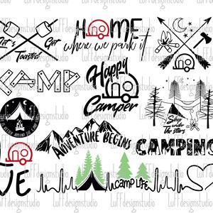Op de afbeelding: Zwart-witte illustraties met een campingthema met tekst waaronder "Let's Get Twisted", "Home Where We Park It", "Happy Camper", "Adventure Begins Camping", "Camp Life" en "Sleep Under The Stars".