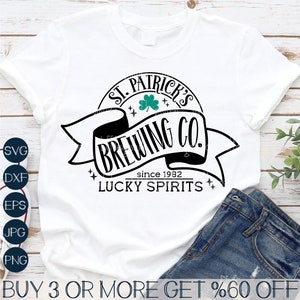St Patricks Brewing Co SVG, Lucky SVG, Divertente SVG per il giorno di San Patrizio, SVG popolari, PNG, File SVG per Cricut, Download di disegni per sublimazione