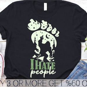 Bigfoot SVG, Sasquatch SVG, Camping divertido SVG, Alien Svg, Odio a la gente Svg, Alien PNG, Archivos Svg para Cricut, Descargas de diseños de sublimación
