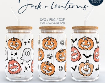 Puede incluir: Tres diseños para envoltorios de latas de vidrio de 473 ml con un patrón de calabaza de Halloween. Los diseños incluyen un fantasma y estrellas, un patrón de espiral y murciélagos.  "COMPRA 3 O MÁS Y OBTÉN 60% DE DESCUENTO" está impreso en la parte inferior.