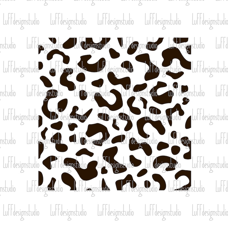Pu&ograve; includere: Uno schema senza cuciture con un design a stampa leopardata in bianco e nero. Lo schema &egrave; composto da macchie nere irregolari su uno sfondo bianco.