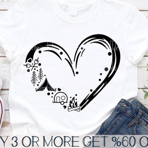Camping SVG, SVG de la vie de camp, SVG de campeur heureux, extérieur Svg, aventure Svg, chemise pour fille, Png, fichiers pour Cricut, téléchargements de motifs par sublimation