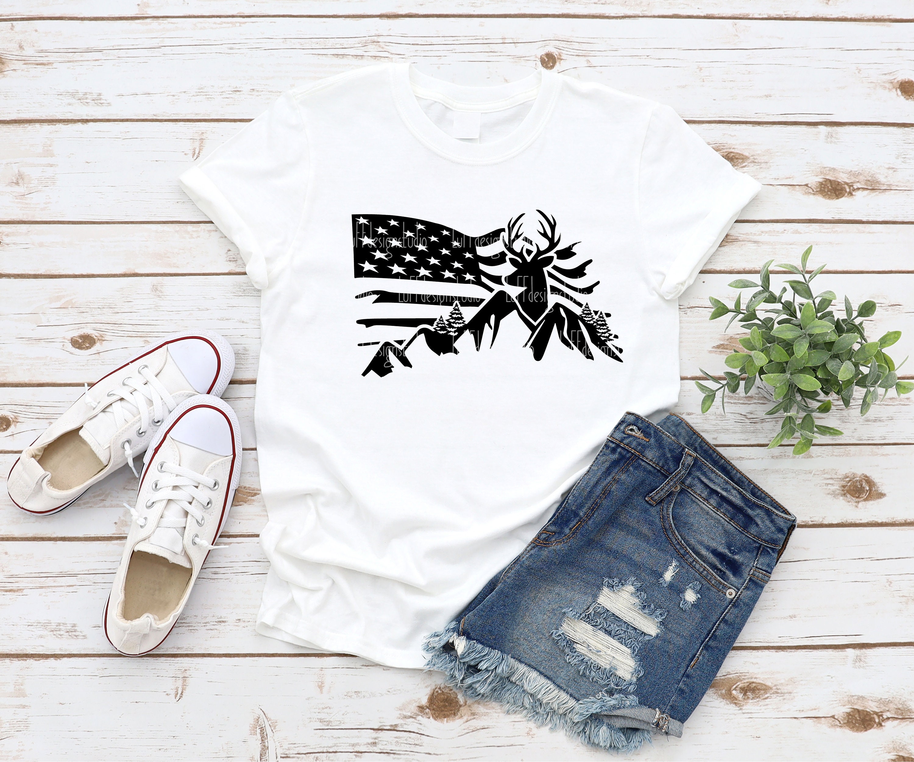 Download Deer SVG Distressed American Flag SVG 4th of July SVG | Etsy