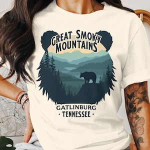 Great Smoky Mountains Gatlinburg Tennessee Bear Silhouette T-Shirt, Hiking Tee, Nature Lover Gift, Outdoor Adventure Shirt