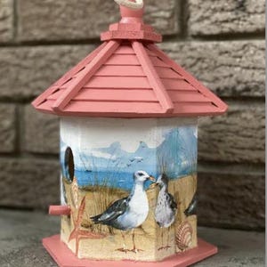 Life is a Beach! Beach Birdhouse