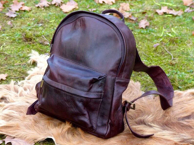 ELEGANCE leather backpack