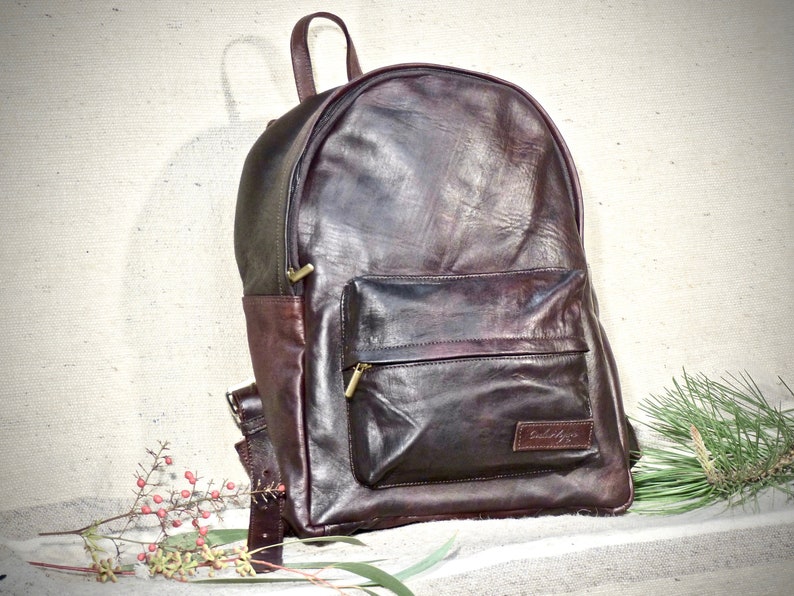 ELEGANCE leather backpack