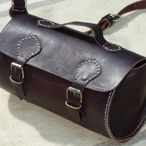 SANTIAGO leather bag