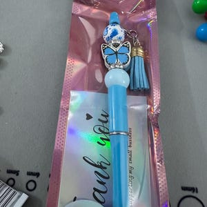 Butterfly beadable pen