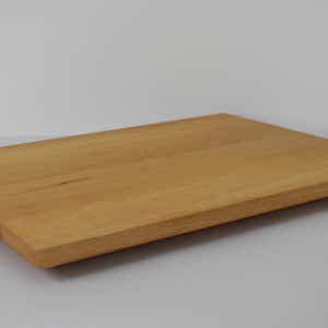 Mensola da parete in faggio, 40 x 28 x 3 cm, bordo svizzero, oliato naturalmente - mensola da parete in legno massiccio senza supporto visibile