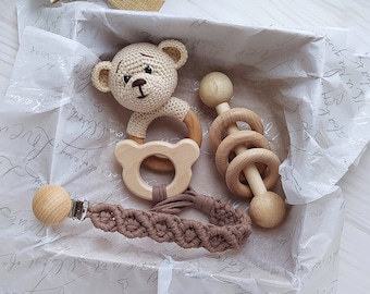 Pregnancy gift box for mom to be, Crochet Bear baby rattle and gender neutral toy, Newborn congratulations basket, Exspecting parent